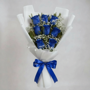 Ramo de 8 rosas azules escalonadas
