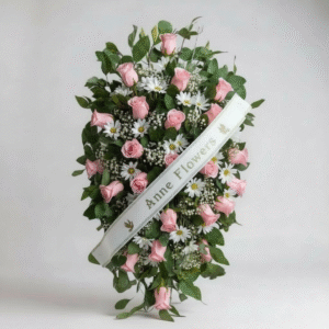 Corona de 25 rosas rosadas con cinta personalizada